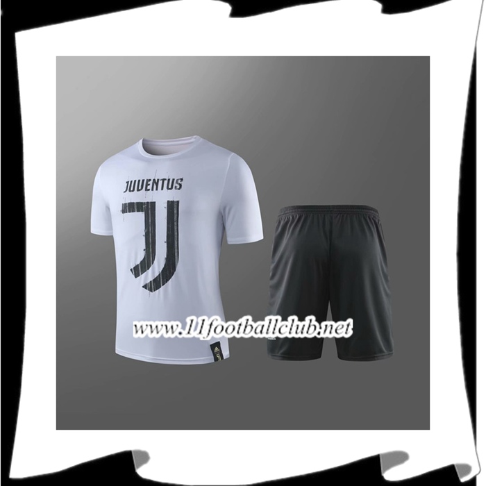 Le Nouveau Maillot de Foot Juventus + Shorts Enfants Blanc 2019/2020 Vintage